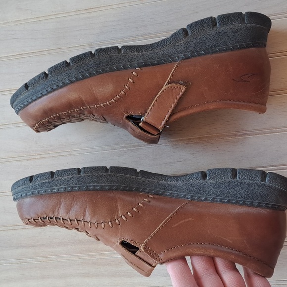 Dr. Scholl's Brown Leather Clara Slip-On Double Air Pillo Comfort Flats Loafer - Picture 5 of 11